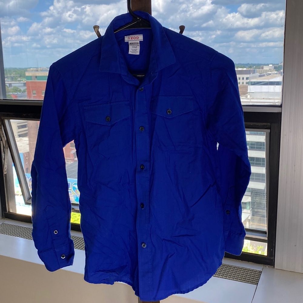 IZOD boys medium size 10/12 regular long sleeve button down shirt